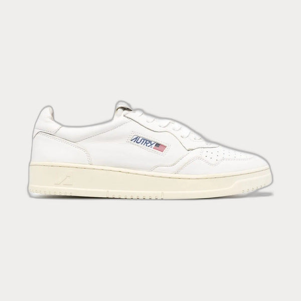 AutryMedalist Low Goat/White Sneakers
