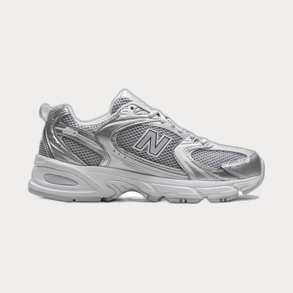 New Balance530 Moonbeam/Silver Metallic Sneakers Gray
